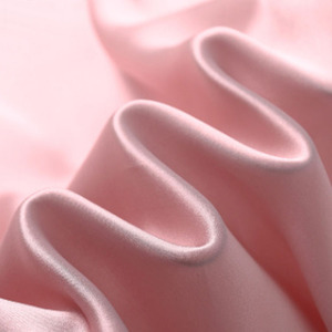 100% <span class=keywords><strong>tela</strong></span> Charmeuse <span class=keywords><strong>tela</strong></span> de seda sólida Real Mulberry <span class=keywords><strong>tela</strong></span> de satén de seda suave pura Natural 25mm 114cm 108gsm tejido satén liso 5% - Product Image 2