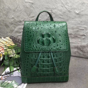 Sac à dos en cuir de luxe et tendance pour femme, grande capacité 10-25L, fermeture à cordon, design classique et doublure en cuir - Product Image 1