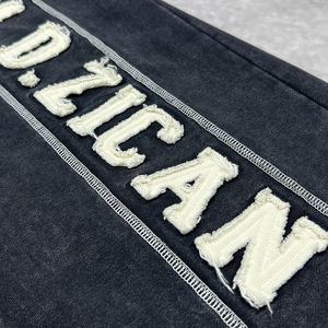 กางเกงวอร์มทรงโอเวอร์ไซส์ผ้าเฟรนช์เทอร์รี่คุณภาพสูง ปักลายตามสั่ง กางเกงแทรคพิมพ์ลายทาง ล้างสีแบบแอซิด ทรงขากว้างหลวม - Product Image 4