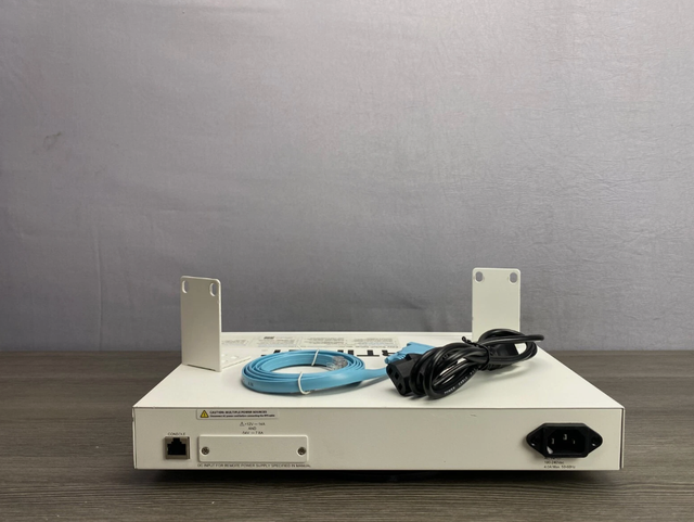 Original Fortinet FortiSwitch 224E Managed L2/L3 Switch 24 X GE RJ45 4 X 10G SFP+ Slots