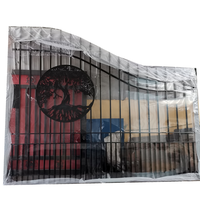 Portail coulissant en acier forgé avec motif floral fantaisie pour mur de clôture simple et personnalisé, idéal pour villa et maison