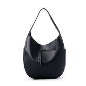 Sac à bandoulière de luxe en cuir pour femme, grand format, dernière collection, design simple et élégant, par une marque de créateur. - Product Image 6