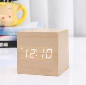 Jam Meja Digital LED kayu, kontrol suara kayu bertenaga USB elektronik Desktop jam alarm digital