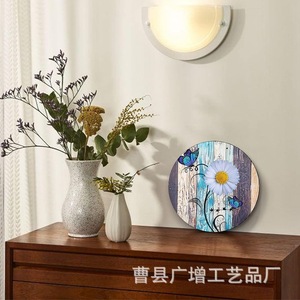 ป้ายไม้ติดผนังลายดอกเดซี่ผีเสื้อ ของตกแต่งบ้าน งานฝีมือชานตง GZ82 - Product Image 1