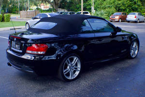 รถยนต์มือสอง BMW ซีรีส์ 1 รุ่น 135i ปี 2011 แบบเปิดประทุน 2 ประตู เกียร์ธรรมดา/อัตโนมัติ เครื่องยนต์ 4 ลิตร พวงมาลัยซ้าย เบาะหนัง กล้องมองหลัง - Product Image 4