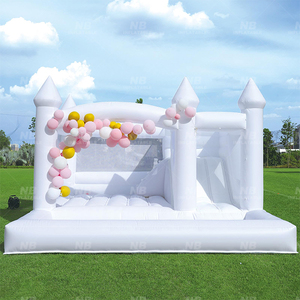 Château gonflable personnalisé blanc pour fête de mariage, maison de jeu pour enfants, location de maison de mariage blanche, personnalisable - Product Image 4