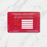 Carte de garantie personnalisée en PVC rouge brillant avec effet miroir, panneau de signature magnétique, gaufrage offset, garantie de qualité