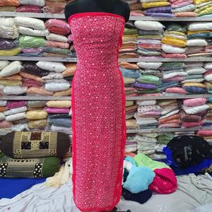 Diseño de moda en Kurti elegante con todo Chikankari y trabajo de Bordado de hilo pesado perfecto para festivales de Ropa Étnica - Product Image 5