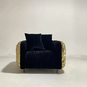 Furnitur Hotel Modern Sofa Set Sofa Beludru Hitam Sandaran Logam Emas untuk Ruang Tamu