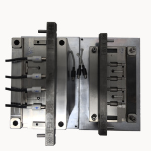 5.5 cắm khuôn dây điện Adapter đánh bóng khuôn ép nhựa ABS PVC cho hộ gia đình sử dụng máy <span class=keywords><strong>CNC</strong></span> thép Runner lạnh Runner - Product Image 3