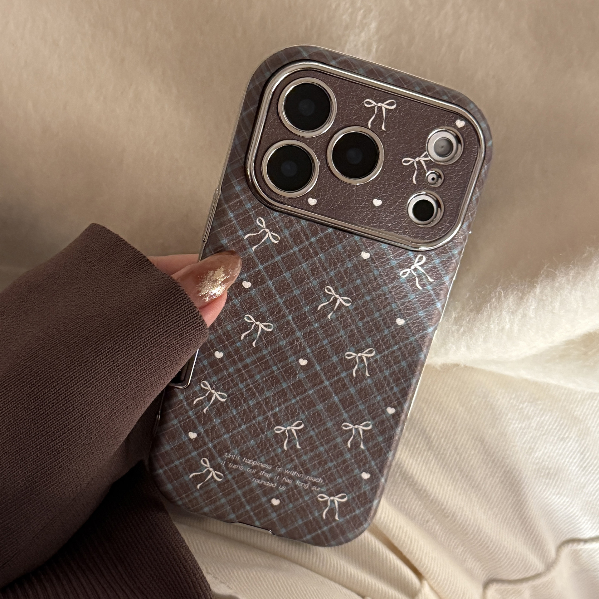 Electroplated Silver Coffee Check White Heart Knot