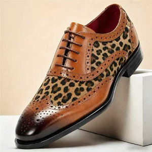 รองเท้าหนังแท้ลายเสือดาวแบบ Brogue Oxford หัวกลม พื้นยาง สำหรับผู้ชาย เหมาะสำหรับใส่ทำงาน แต่งงาน งานเลี้ยง และโอกาสทางการ - Product Image 1