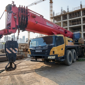 Grue sur camion SANY STC900T 80T d'occasion, modèle 2022, moteur et pompe stables, commande hydraulique pratique 0086 18117060100 - Product Image 2