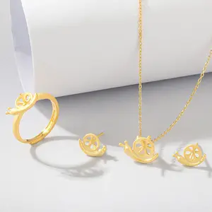 Wholesale OEM/ODM Custom Wedding Jewelry 925 Sterling Silver Freshwater Pearl Snail Necklace Set