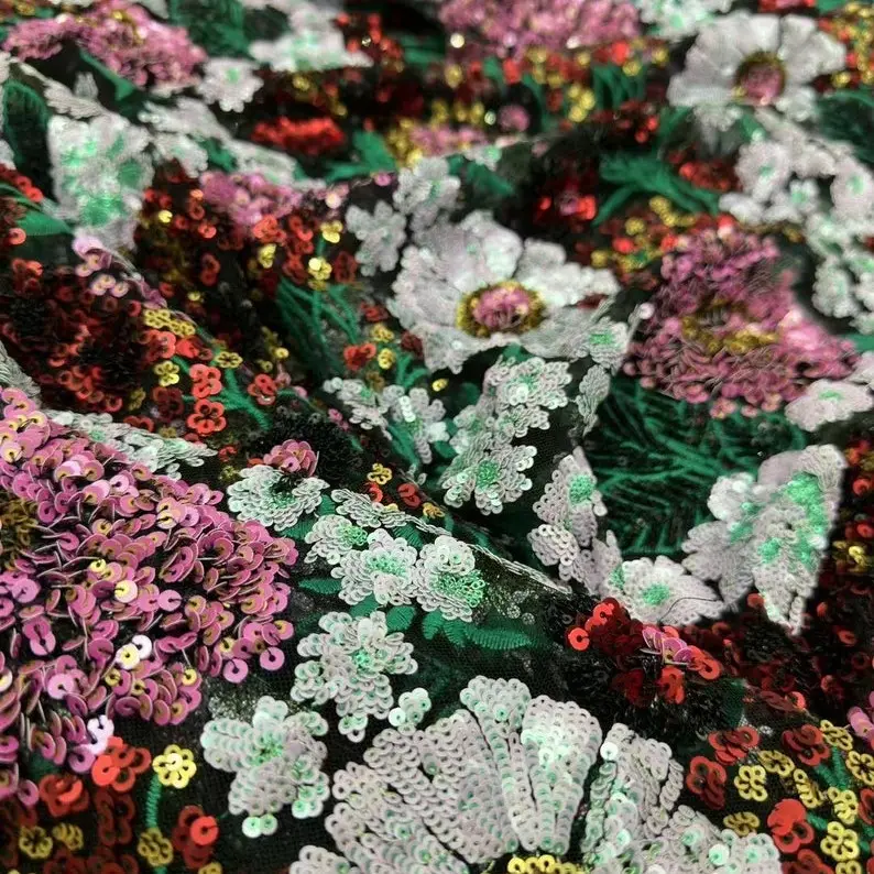 3D 꽃 장식 조각 레이스 원단 혼합 색상 마당에서 판매 된 결혼식 및 무도회 드레스를위한 자수 메쉬