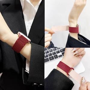 Bracelets de montre intelligents en silicone magnétique de luxe XKS 41 mm pour Watch 8/7/6/5/SE - Product Image 2