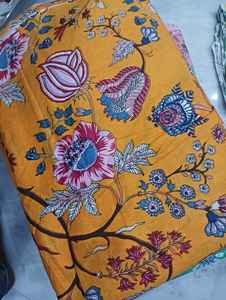 ผ้าฝ้ายออร์แกนิกพิมพ์ลายดอกไม้ด้วยมือ คุณภาพสูง 100% วัสดุธรรมชาติ เป็นมิตรกับสิ่งแวดล้อม เหมาะสำหรับเสื้อผ้า ของตกแต่งภายใน และเครื่องนอน - Product Image 2