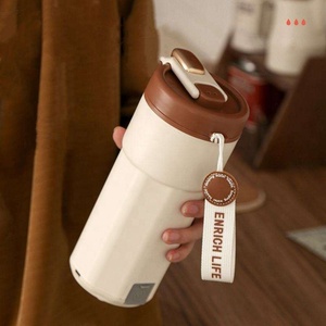 <span class=keywords><strong>Bouilloire</strong></span> électrique intelligente rechargeable <span class=keywords><strong>mini</strong></span> portable GIET 304 <span class=keywords><strong>500</strong></span> <span class=keywords><strong>ml</strong></span> en acier inoxydable avec affichage de la température et isolation USB. - Product Image 4