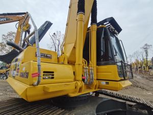 Excavadora de orugas Komatsu Pc220 usada, Modelo 2020, 22 toneladas, 1 m³, capacidad de cubo, equipo mecánico multifuncional, Motor de motor - Product Image 5