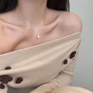 สร้อยคอพร้อมจี้ประดับเพชรคิวบิกเซอร์โคเนีย 5A รุ่น Dylam Timeless Fine Jewelry ทำจากเงินแท้ 925 ชุบโรเดียม สำหรับผู้หญิง - Product Image 2