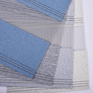 ستائر زيبرا أفقية مخصصة من مصنع شاوشينغ، 100% بوليستر، معتمة، بلون واحد، نسيج ستائر دوارة للنوافذ الفرنسية يدوية التشغيل - Product Image 4