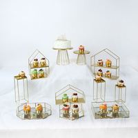 Présentoir à gâteaux et cupcakes à 3 niveaux pour fêtes d'anniversaire Présentoir doré en métal pour table du désert Ensemble de présentoirs