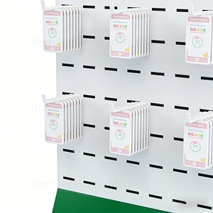 Exhibidor Metálico de Doble Cara para Accesorios de Teléfono, con Ganchos y 4 Ruedas, para Tiendas - Product Image 6
