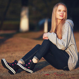 OEM yetişkin yağmur çizmeleri bayanlar kısa çizmeler bahar ve yaz kaymaz su geçirmez ayakkabı kore düşük üst galoş özelleştirilmiş - Product Image 2