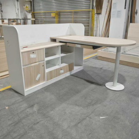 Mesa de Computadora Ergonómica para Consultorio Médico con Bandeja para Teclado, Gestión de Cables, Moderna, con Marco Metálico y Superficie de Madera para Hospital u Oficina