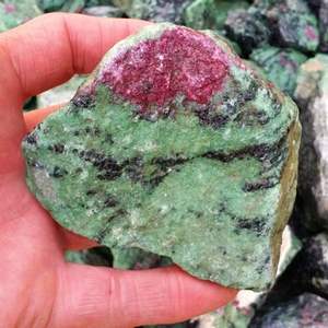 Pierres brutes de gemmes en vrac de haute qualité en gros : Morganite de Tanzanie, Cristaux d'épidote, Rubis brut, Zoisite - Product Image 3