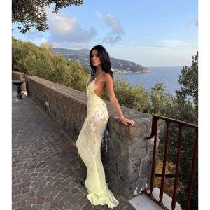 Vestido de Noche Corte Sirena para Dropshipping al por Mayor con Tirantes y Escote en V Profundo, Logo Personalizado y Lentejuelas Brillantes Directo de Fábrica - Product Image 4