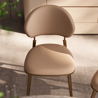 Chaise de salle à manger de luxe légère haut de gamme, structure en acier, revêtement en cuir, design nordique minimaliste moderne pour la maison et l'hôtel, avec dossier