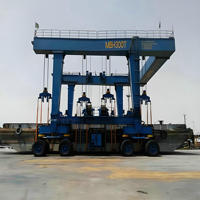 Effiziente Nucrane Mobile Bootshebevorrichtung 30t Tragfähigkeit 20m Hubhöhe Fernsteuerungssystem für Kleine Bootswerft-Betriebe