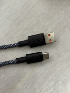 Cavo Intrecciato USB-A a Tipo C per Ricarica Rapida 27W, Cavo Caricatore Resistente in Nylon Intrecciato - Product Image 3