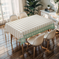Nappe rectangulaire marocaine en PVC imprimé crème vert à motif subtil à carreaux, résistante à la chaleur