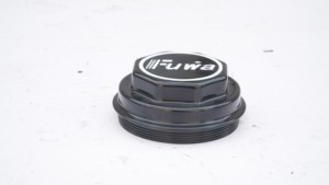 Semi-<span class=keywords><strong>remorque</strong></span> tout usage Composants et raccords d'essieux américains fiables Capuchons de moyeu de <span class=keywords><strong>roue</strong></span> durables - Product Image 2