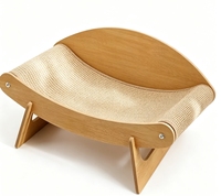 Lit de repos pour chat surélevé en bois stable avec surface en sisal naturel, idéal pour chats à poils longs et courts