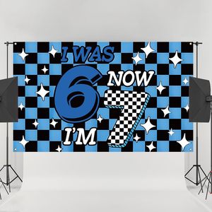 Decorazioni per Festa di Compleanno 6-7 Anni, Sfondo Blu a Quadretti 'Io avevo 6 anni, ora ho 7', Banner per Photo Booth, Sfondo per Aula Scolastica - Product Image 3