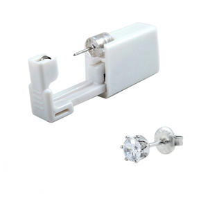 Luckyyw — <span class=keywords><strong>pistolet</strong></span> de perçage jetable, 1 unité stérilisée, Cartilage, <span class=keywords><strong>Tragus</strong></span>, Helix, sans douleur, Kit de perçage pour oreilles, avec Design de clou - Product Image 2