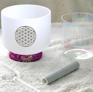 ชามคริสตัลสำหรับดนตรีสมาธิ ขนาด 8 นิ้ว รูปแบบ 432Hz วัสดุทรายควอตซ์ มีตัวเลือกสีให้เลือก พร้อมกระเป๋า - Product Image 2