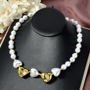 Collier tendance personnalisé en or 14 carats plaqué or avec perles baroques en forme de cœur pour l'anniversaire des femmes - Product Image 3