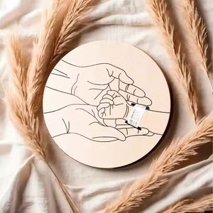 Tarjetas de hitos de madera natural al por mayor para bebés, regalo para recién nacidos, soporte para pulsera de hospital, recuerdo grabado en madera - Product Image 1