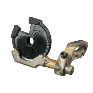 Descanso de flecha de cepillo Aleación de aluminio Contención completa Exterior Deporte Tiro con arco Descanso Busto Puede reemplazar - Product Image 5