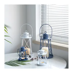 Weiß und Marine Zwei Größen Metall Kerzenhalter Nautische Leuchtturm Design für prägnante und moderne Home Decoration Design