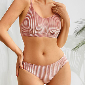 Ladymate ODM/OEM Conjunto De Sujetador <span class=keywords><strong>Y</strong></span> Bragas Mujeres Wirefree Velvet Bra Panty Sets Sexy Rayas Sujetador sin relleno Conjuntos breves - Product Image 1