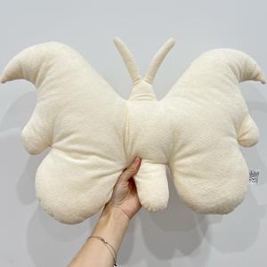 Doudou original en tissu de lin en forme de petit pingouin avec rembourrage en coton PP pour cadeau de Noël ou d'anniversaire bébé 0-24 mois - Product Image 3