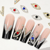 Breloques pour ongles 3D en forme d'œil bleu, ornées de strass, accessoires d'art ongulaire œil enchanteur, vente en gros