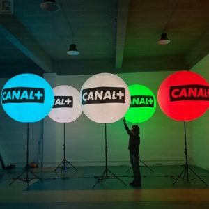 Palla Gonfiabile LED Personalizzata con Treppiede, Ideale per Festival Musicali/Eventi Notturni/Decorazioni/Interazione con il Pubblico/Palcoscenici - Product Image 6