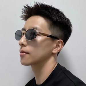 Gafas de Sol Ovaladas Retro de Metal Unisex UV400 con Protección Solar Completa, Estilo Adulto - Product Image 4
