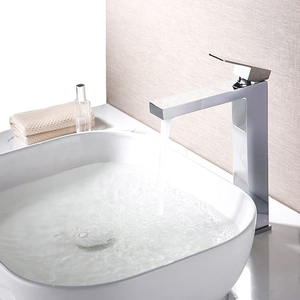 Rubinetto Monocomando Cromato per Lavabo con Miscelatore Acqua Calda e Fredda, <span class=keywords><strong>Design</strong></span> Moderno, Sensore Touchless, Alta Qualità per Bagno - Product Image 2